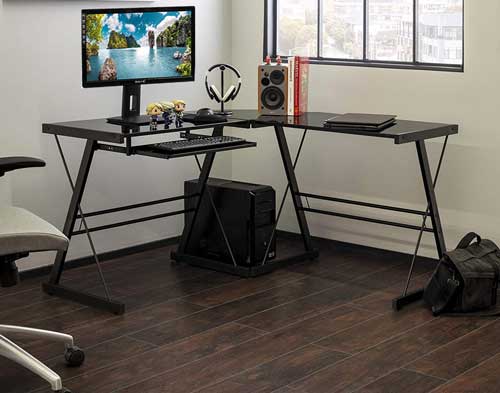 best gaming desk for an apartment